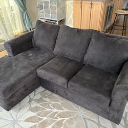 Black Couch - Free Delivery 🚚 