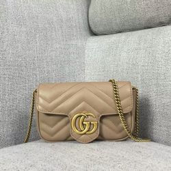 Iadys bag diferent colors avaliable