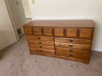 1960s Solid Birch 9-Drawer Dresser – Vintage