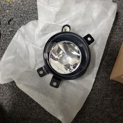 BMW Foglight New Fits X1 2012-2015 PASSENGER SIDE