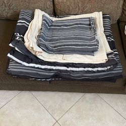 College Twin XL Comforter Set