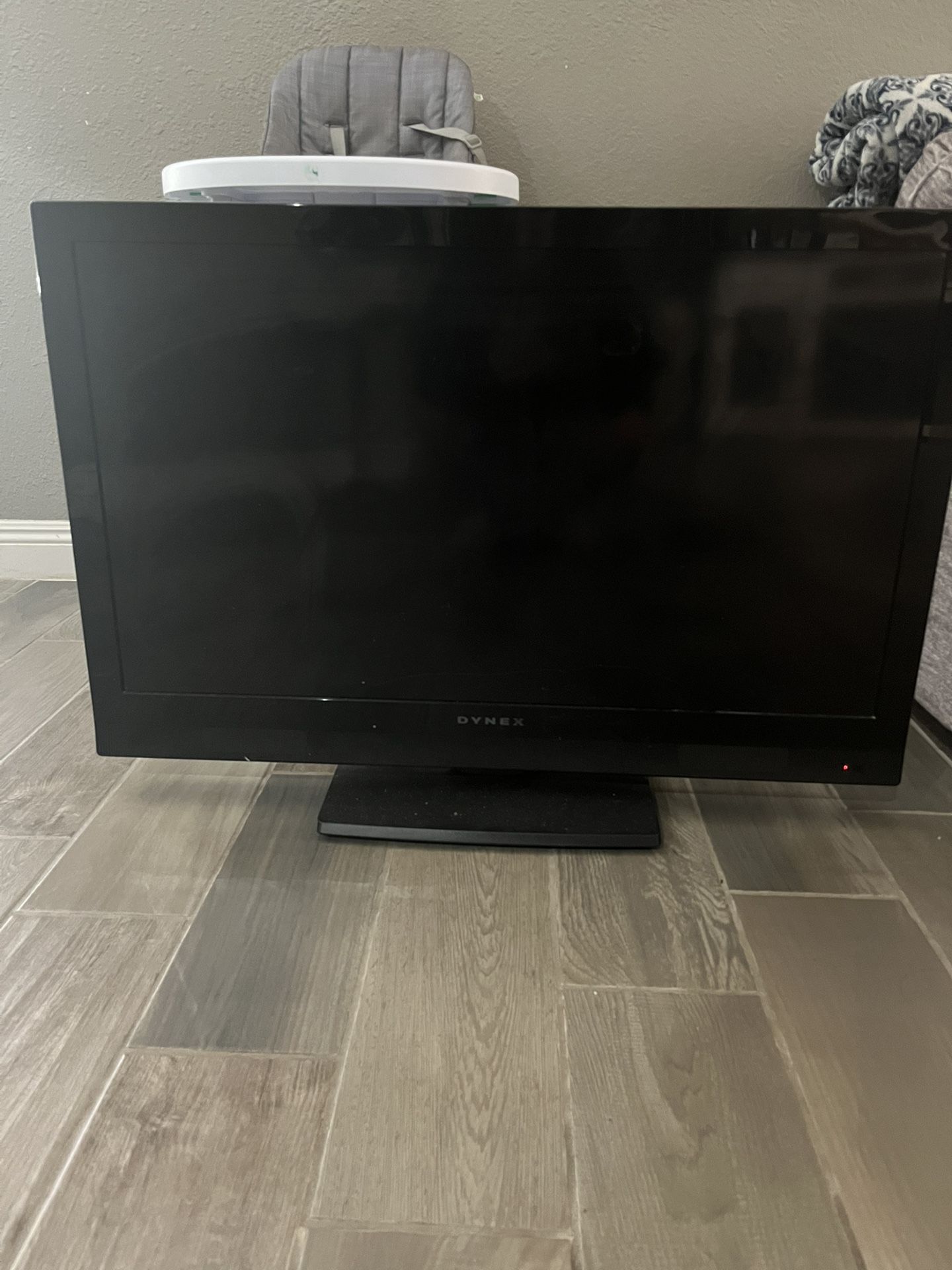 40” Dynex Television