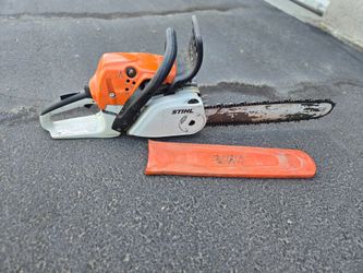 STIHL MS 251C chainsaw