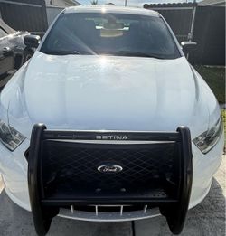 Ford Taurus 2016