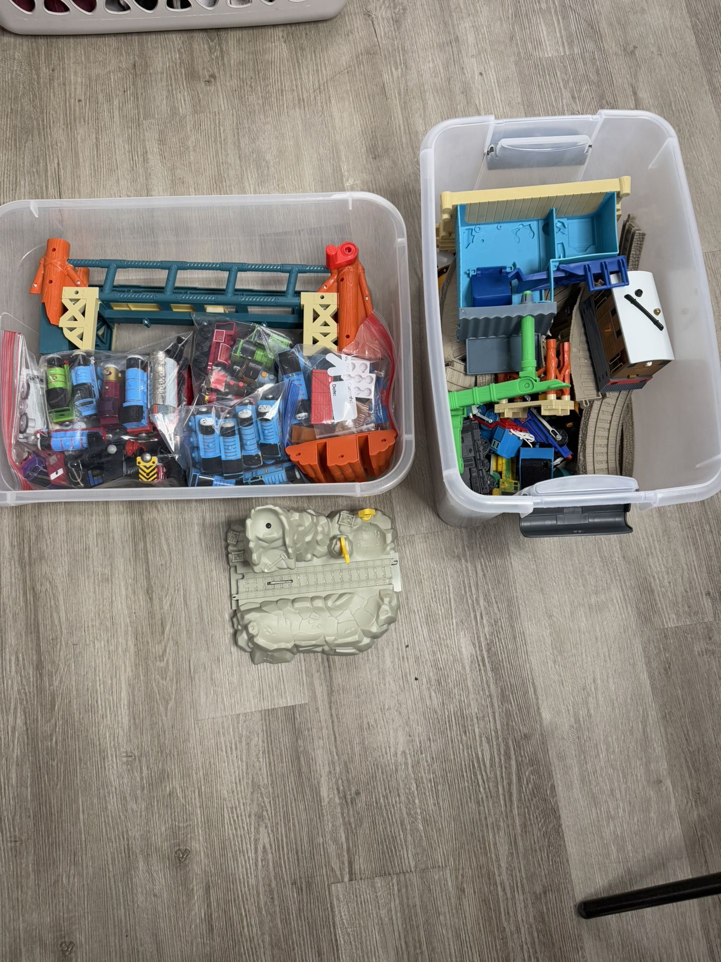 Train Set Thomas The Train Engine Toy Lot