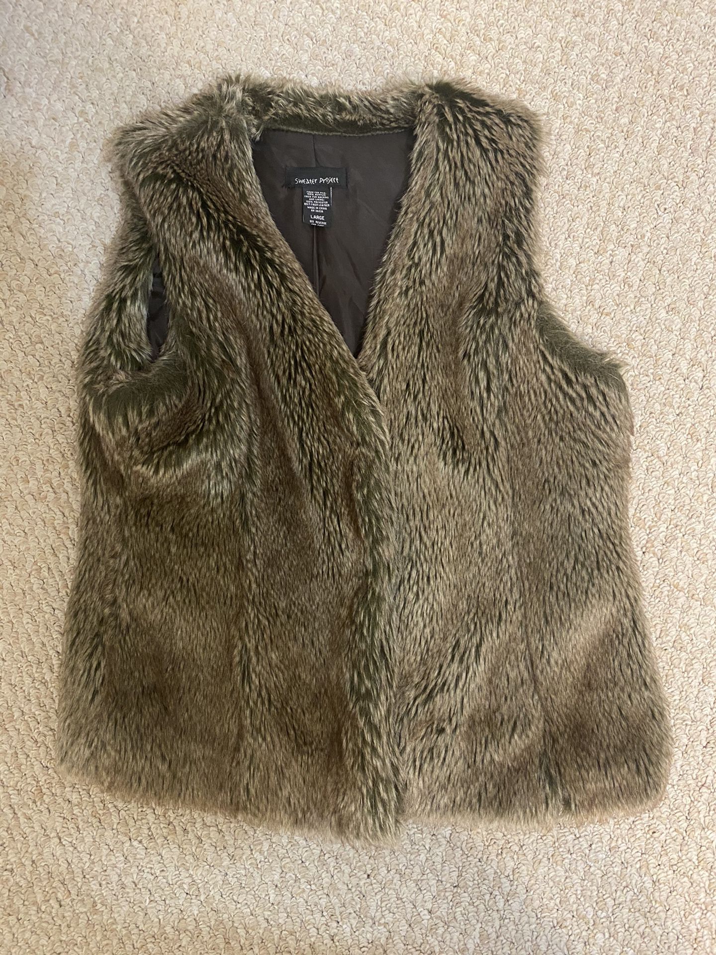 Sweater Project Faux Fur Vest Size Large