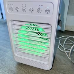 Cooling Small Fan/ Humidifier