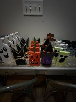 Wooden Halloween Decor Set