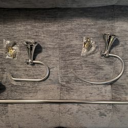 NEW Chrome 3-Piece Bath Hardware Set
