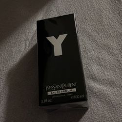 Yves Saint Laurent Y Eau de Parfum 