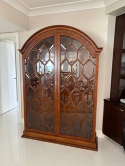 Elegant Wooden Display Cabinet with Glass Doors – Classic Style