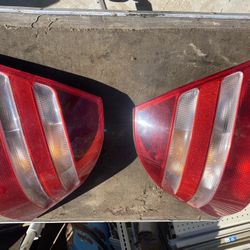 1999 Mercedes Benz S500 Rear Taillight’s .