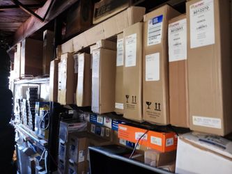 BREAK, ROTORS, WHEEL HUBS, RADIATORS STORAGE FROM ADVANCED AUTOMOTIVE