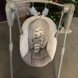 Graco Baby Swing
