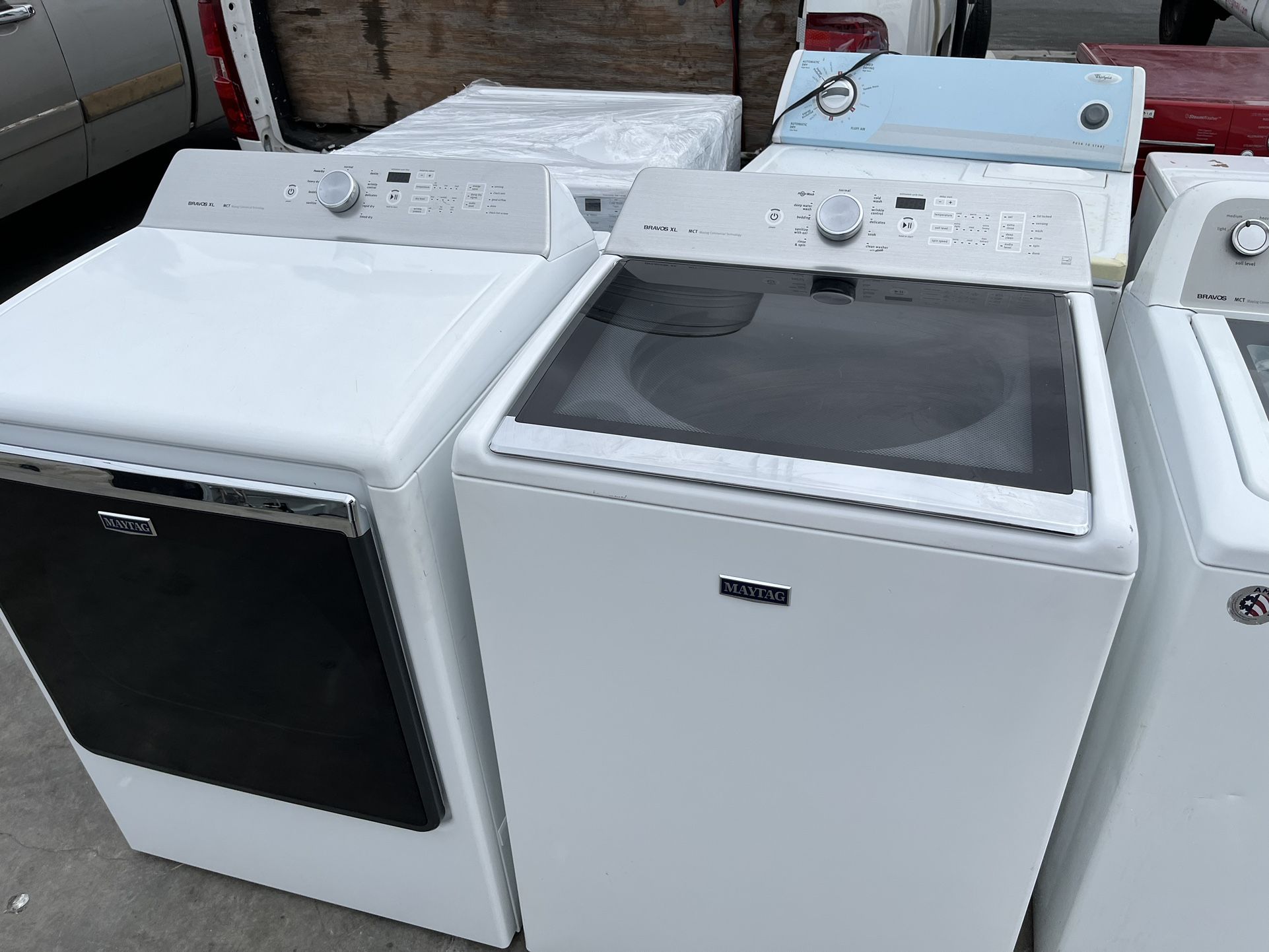 Maytag Set Washer And Dryer Top Loads “white” 