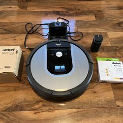 Roomba 960, Used But In Great Condition 