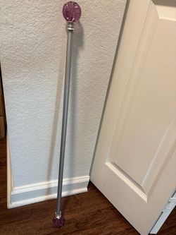 Curtain rod