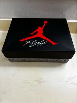AIR JORDAN 4 RETRO White Cement