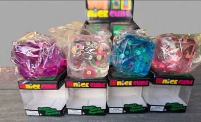 Squish cube