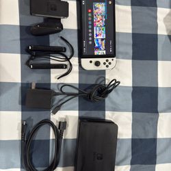 Switch OLED with White Joy-cons 