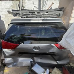 2012 Toyota Sienna Parts 