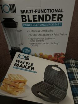 Tomo waffle maker & blender