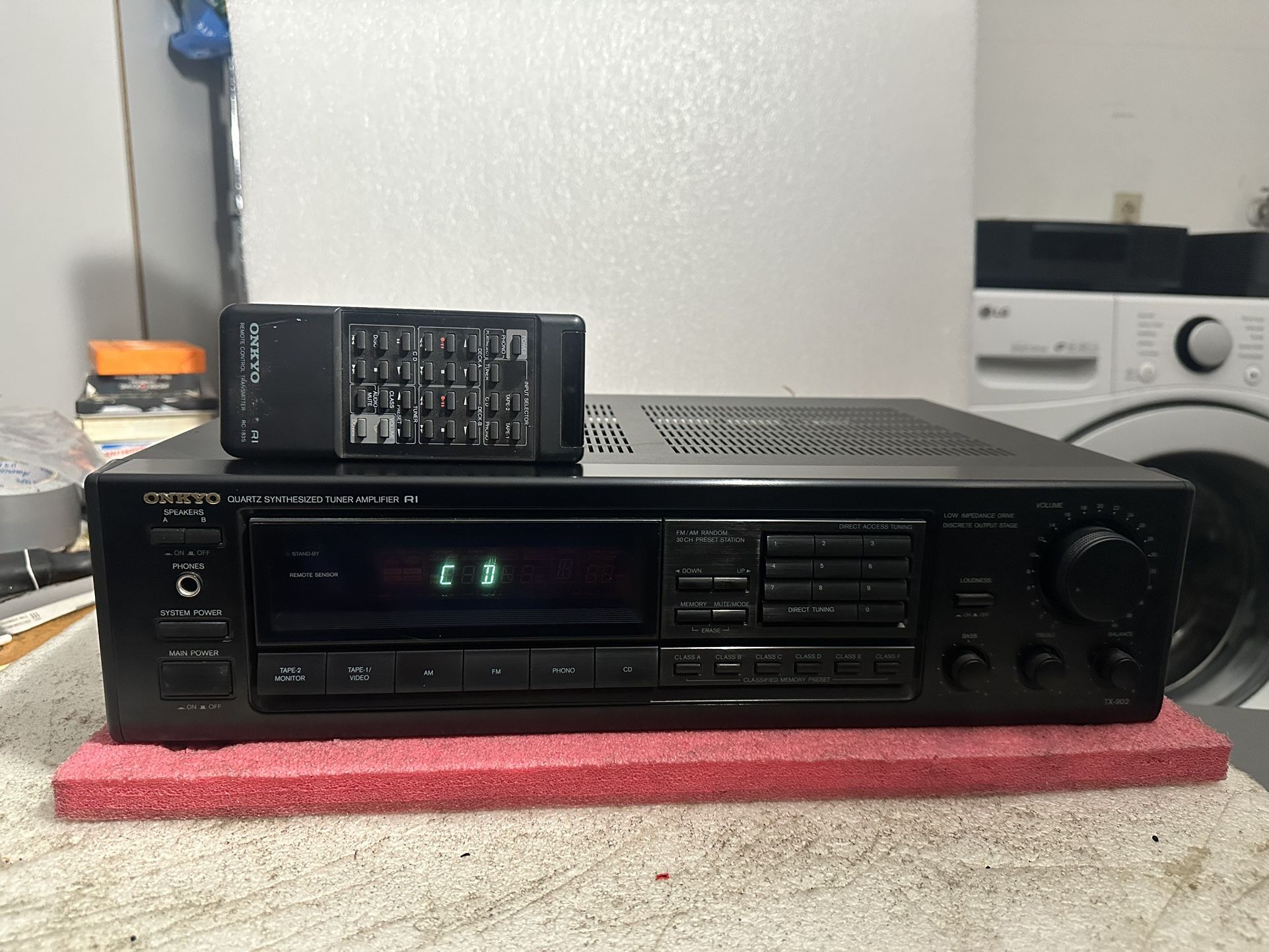 Onkyo TX-902 Quartz Synthesized Tuner 2 Channels Amplifier R1 With Remote