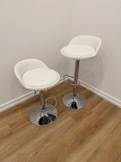 Set of 2 White Faux Leather Bar Stools