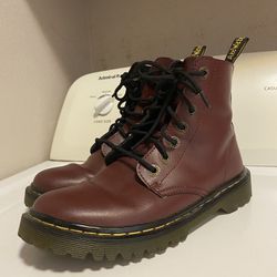 Dr Martin Boots 