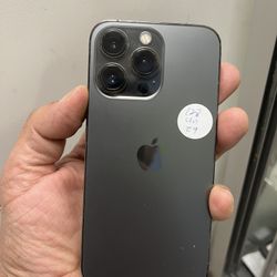 Apple iPhone 13 Pro 128 gb unlocked with store warranty 