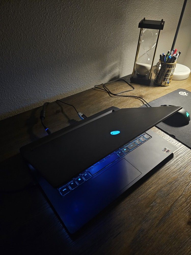 Alienware M15 R2