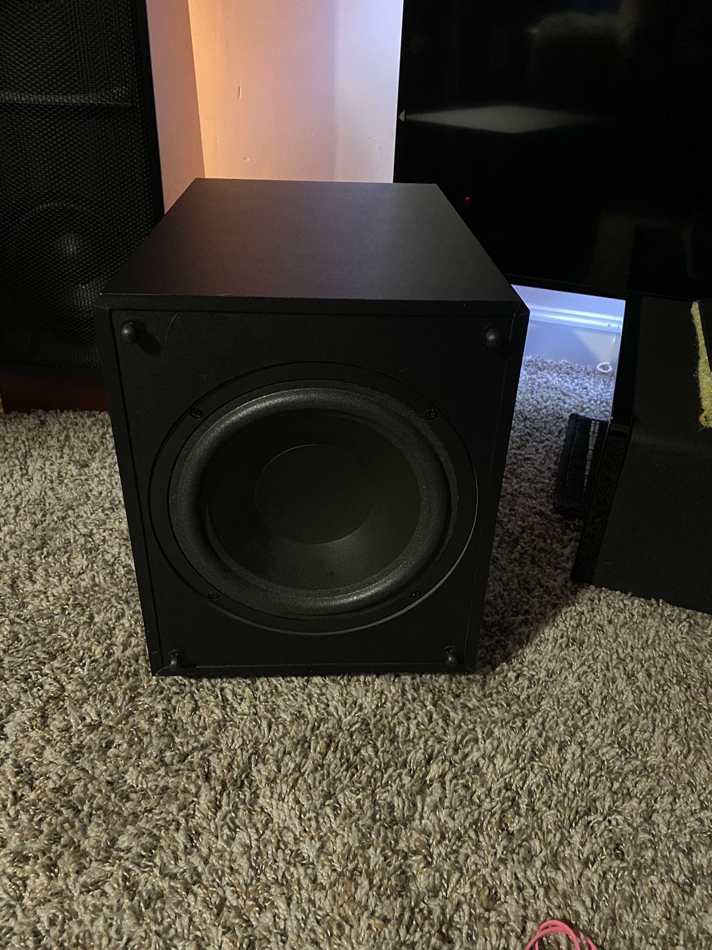 Definitive Technology ProCinema 6D - Compact 5.1 Channel Home Theater Definitive Technology ProCinema 6D - Compact 5.1 Channel Home Theater