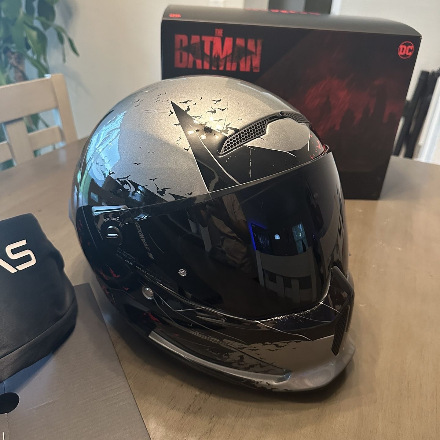 digilens motorcycle helmet DigiLens partners with Sena to produce augmented reality motorcycle helmets