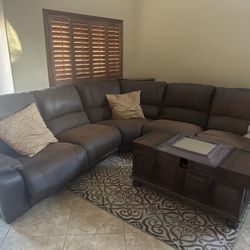 AMAZING CONDITION GREY SECTIONAL