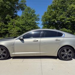 2010 Jaguar XF