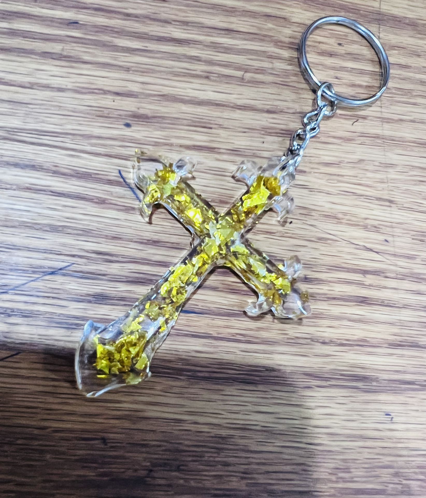 Gold Cross Keychain Faux Glass With Golden Flakes. Recuerdos De Boda, Bautizo, Quinceanera, Primera Communion Party Favors. Accepting Requests 