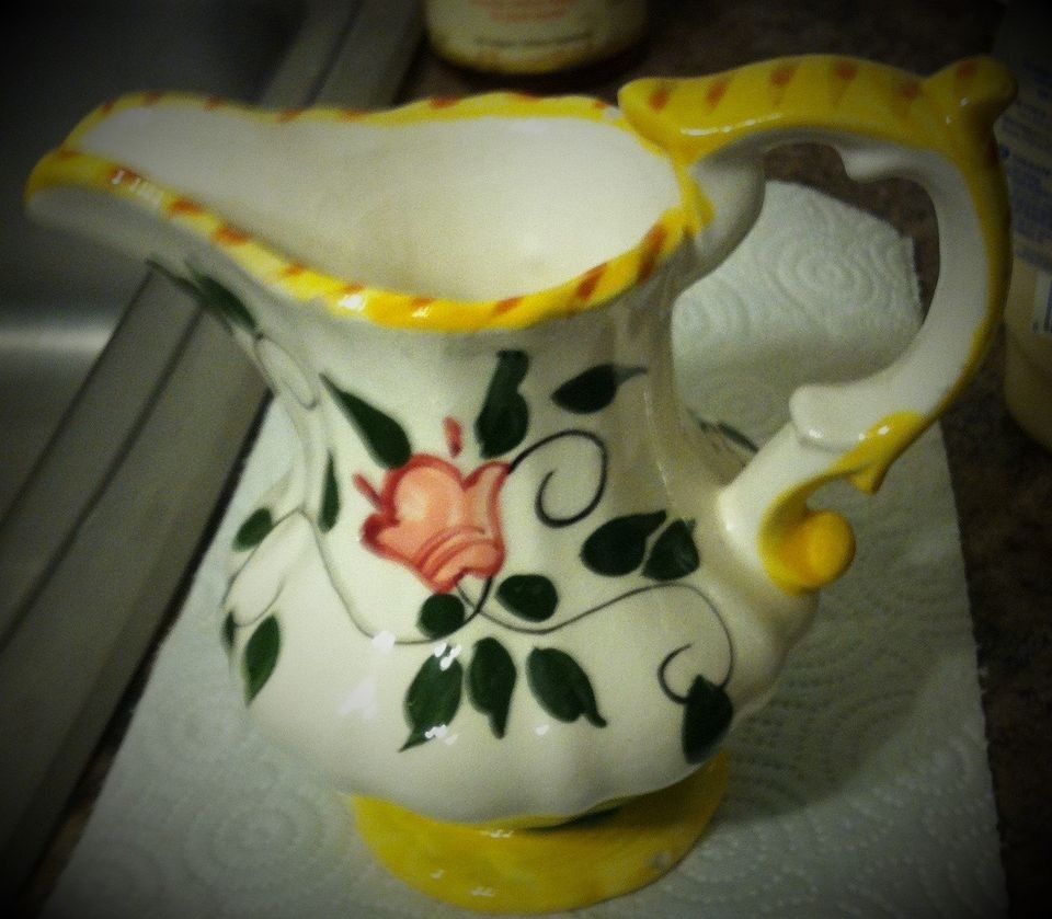 Vintage Small "H.I. Co" 1953 Floral Pitcher/Creamer.