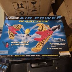 Brand new Estes air power blast jets