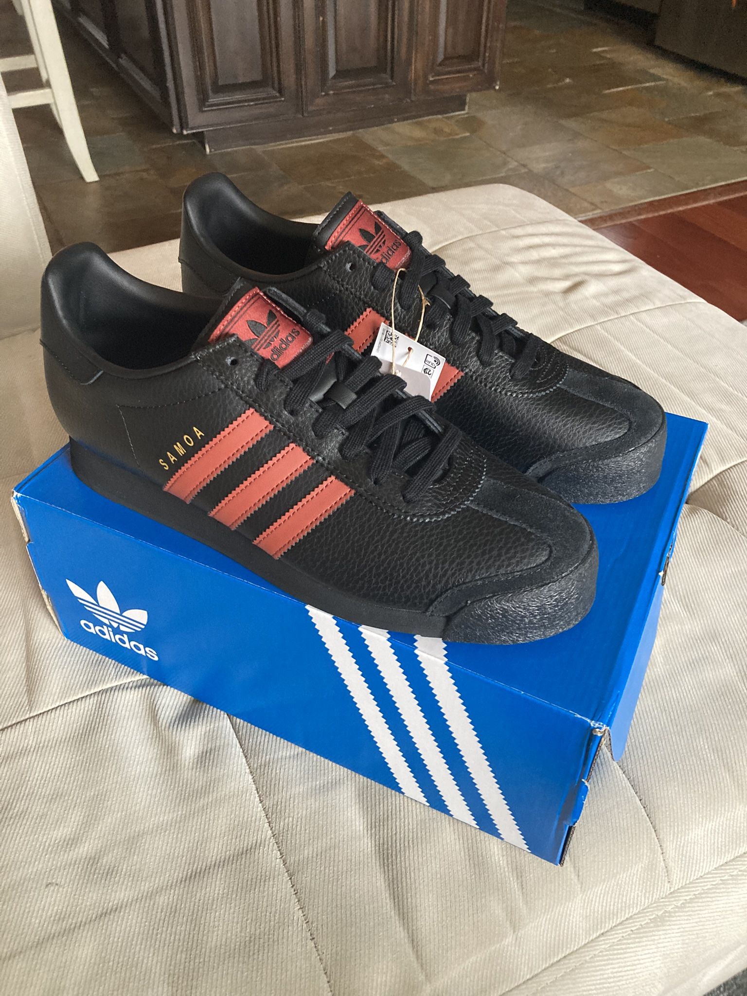 Adidas Somoa (men’s 10)