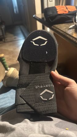 Evo shield sliding glove