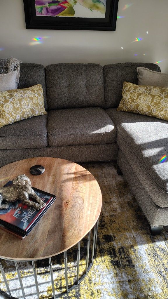 Couch With Convertible Queen Bed