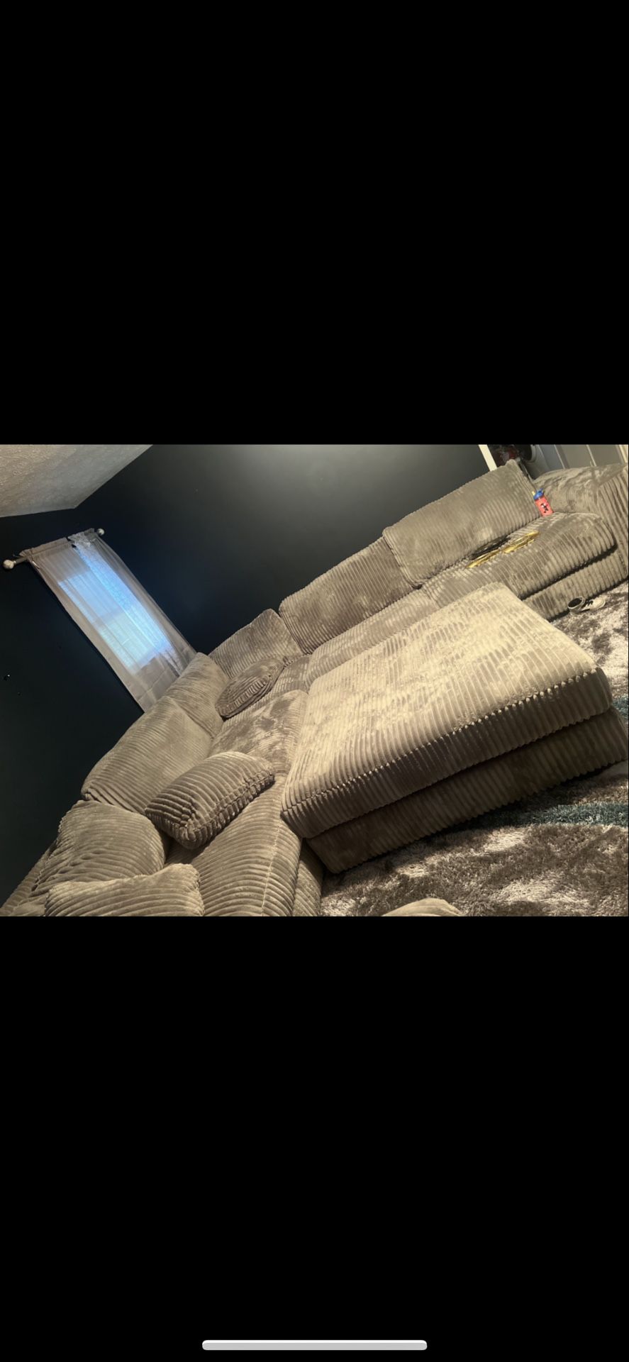 Ashly’/ Grey Big And Comfy Couch 