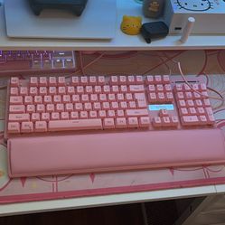 K10 pink RedThunder keyboard /w wrist pad (no mouse)
