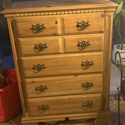 Kincaid Dresser 