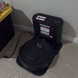 Shark IQ Robot Self Empty™ RV1000S, Robot Vacuum, Home Mapping, Self Cleaning Brushroll, Wi Fi