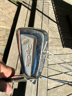 Moe Norman special 2-9 iron