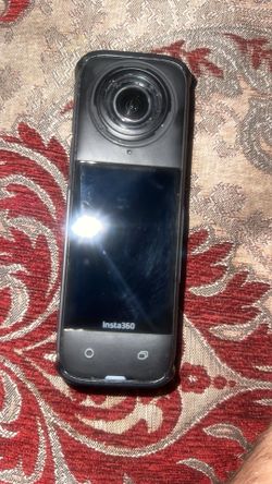 Insta 360 x4