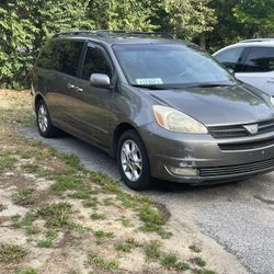 2005 Toyota Sienna