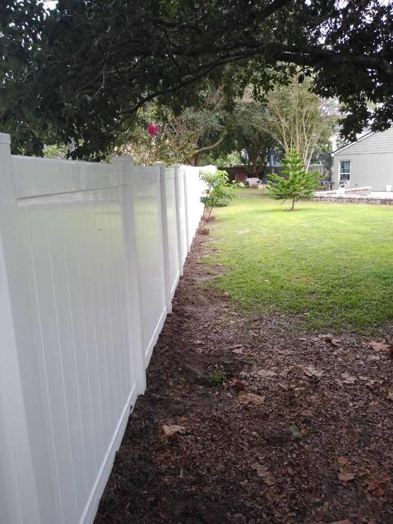 vinyl fence