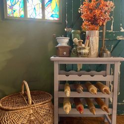 Wine Rack With Detachable Tray! 